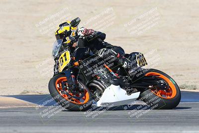 media/Nov-16-2025-Race Pace (Sun) [[8c5fa54630]]/Verified Riders/1-Turns 9 and 10 (925am)/